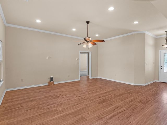 209 Main Street, Tioga, TX 76271