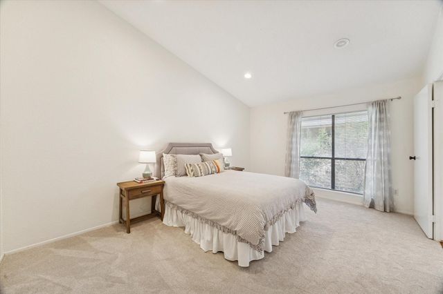 1881 Bering Drive 82, Houston, TX 77057