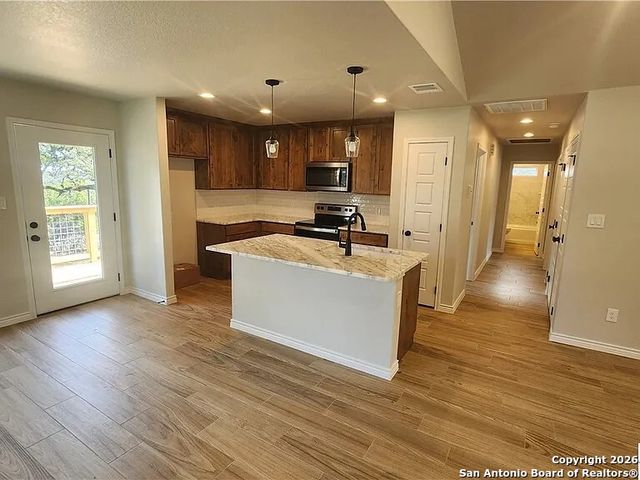 151 Twin Elm, Canyon Lake, TX 78133