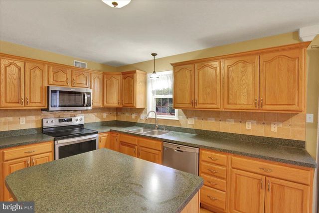 117 NORMAN ST, West Lawn, PA 19609
