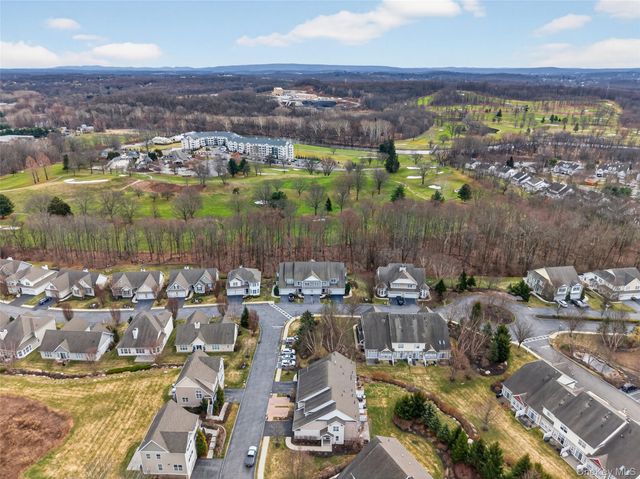 1 High Ridge Lane, Middletown, NY 10940