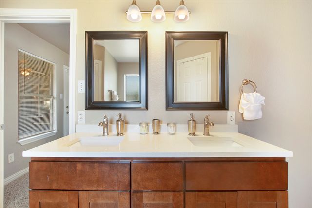 2004 Cedar Crest Boulevard, Dallas, TX 75203