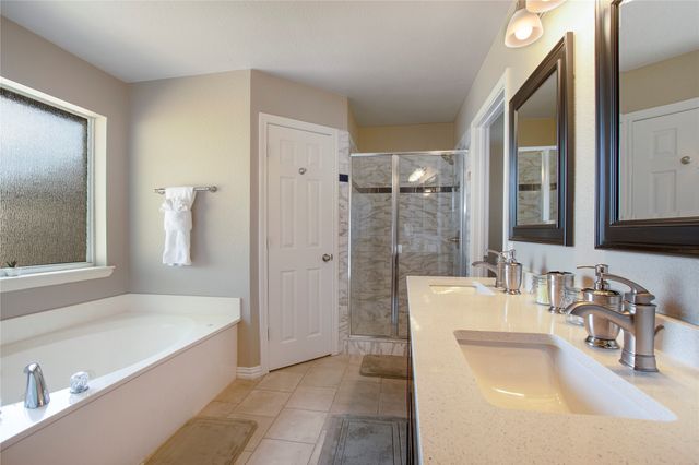 2004 Cedar Crest Boulevard, Dallas, TX 75203