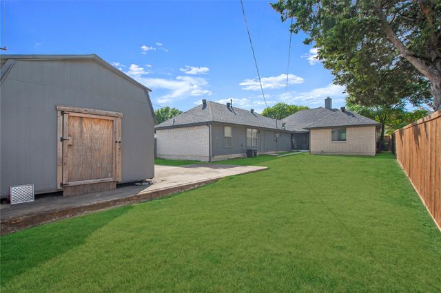 2004 Cedar Crest Boulevard, Dallas, TX 75203