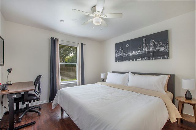 2004 Cedar Crest Boulevard, Dallas, TX 75203