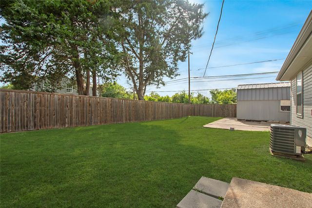 2004 Cedar Crest Boulevard, Dallas, TX 75203