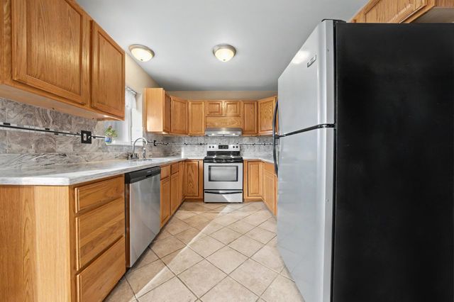 2435 Fruit Street, Algonac, MI 48001