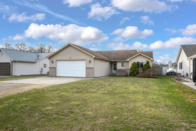 2435 Fruit Street, Algonac, MI 48001