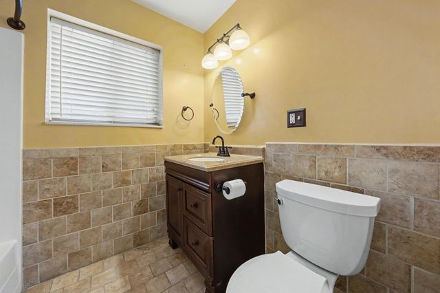 2435 Fruit Street, Algonac, MI 48001