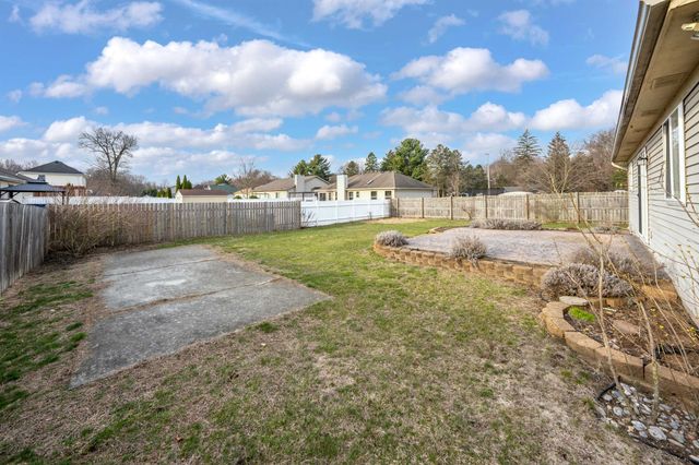 2435 Fruit Street, Algonac, MI 48001