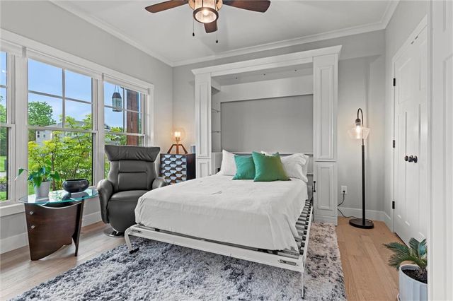 4 Black Hawk Drive, Lake Winnebago, MO 64034