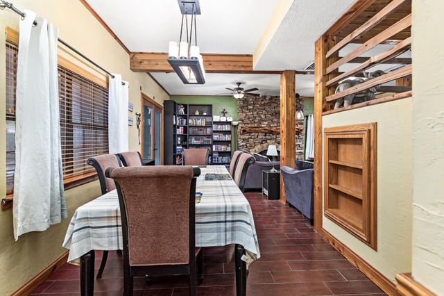 134 Sherwood Trail, Silsbee, TX 77656