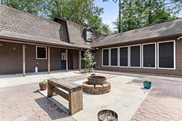 134 Sherwood Trail, Silsbee, TX 77656