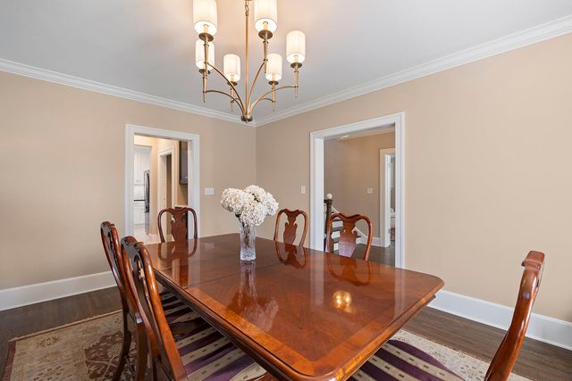 1307 E Delmar Street, Springfield, MO 65804