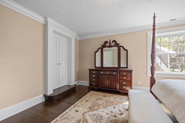 1307 E Delmar Street, Springfield, MO 65804