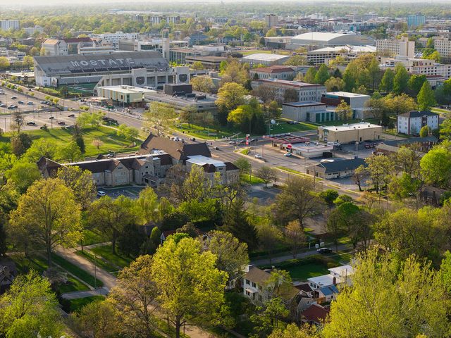 1307 E Delmar Street, Springfield, MO 65804