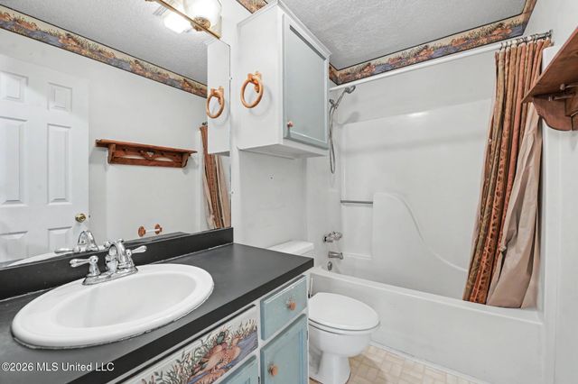 6816 Awini Street, Diamondhead, MS 39525