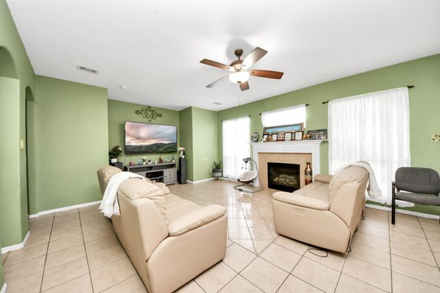 922 N Sky Drive, Houston, TX 77073