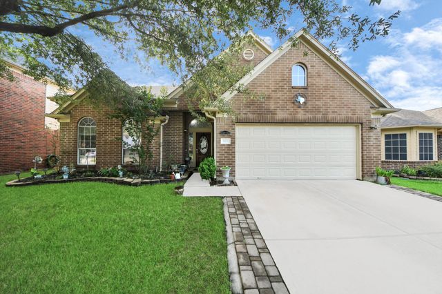 922 N Sky Drive, Houston, TX 77073