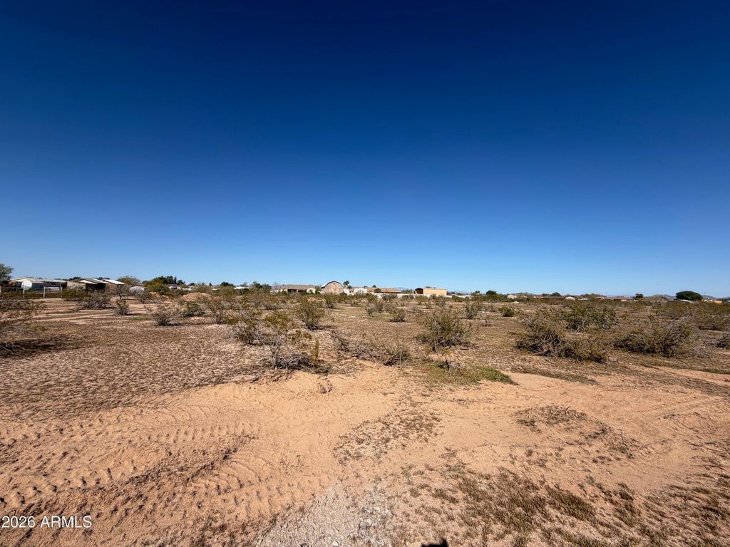Image 1 of property listing at 287XX N 205th Avenue 5 Acres, Wittmann, AZ 85361