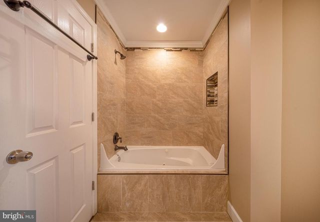 772 W CROSS ST, Baltimore, MD 21230