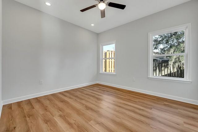 47 Shebbi Lane, Freeport, FL 32439