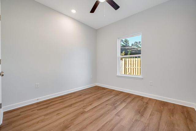 47 Shebbi Lane, Freeport, FL 32439