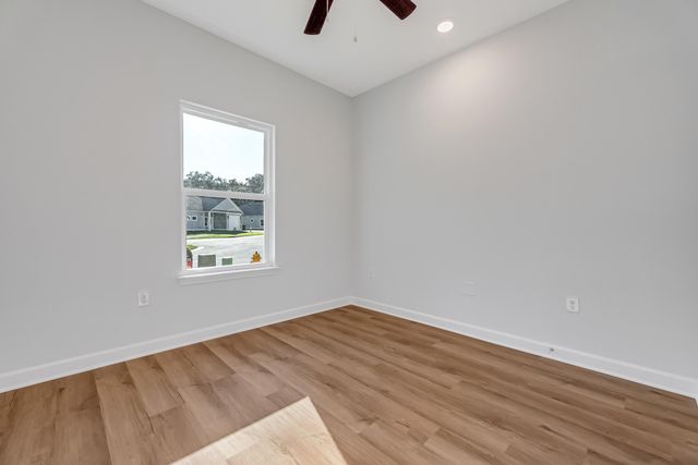 47 Shebbi Lane, Freeport, FL 32439