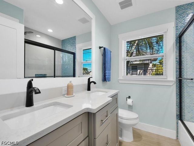 3840 SE 13th AVE, Cape Coral, FL 33904