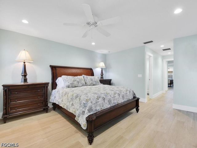 3840 SE 13th AVE, Cape Coral, FL 33904