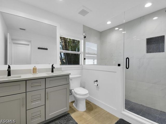 3840 SE 13th AVE, Cape Coral, FL 33904