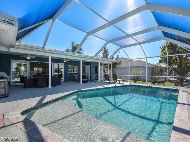 3840 SE 13th AVE, Cape Coral, FL 33904