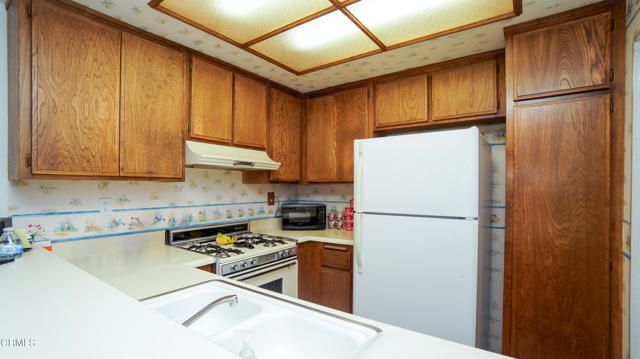 1233 Osage Lane, Ventura, CA 93004