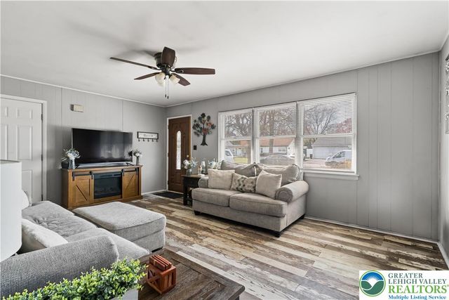 2904 Diamond Avenue, Allentown City, PA 18103