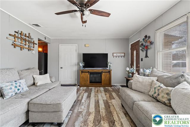 2904 Diamond Avenue, Allentown City, PA 18103
