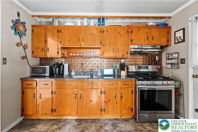 2904 Diamond Avenue, Allentown City, PA 18103