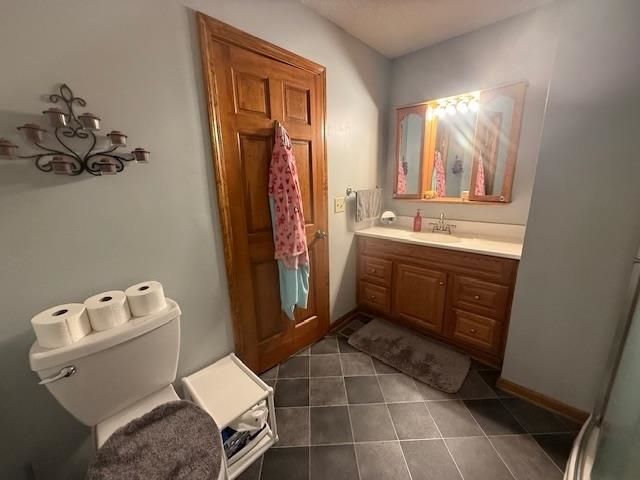 2454 S 300 East Road, Huntington, IN 46750