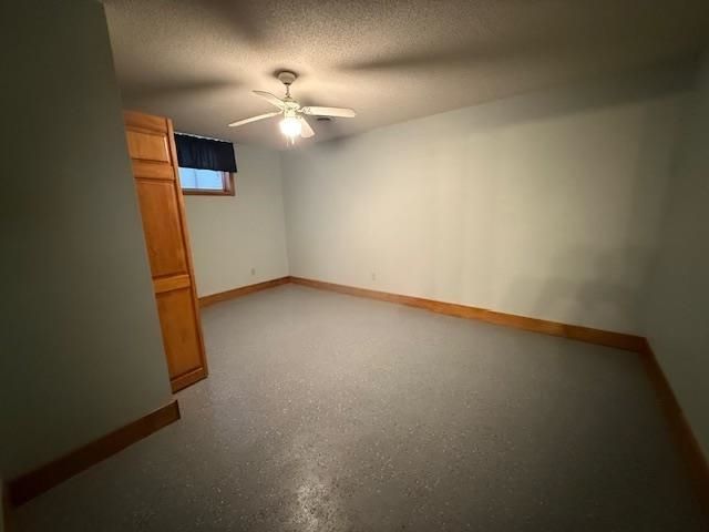 2454 S 300 East Road, Huntington, IN 46750