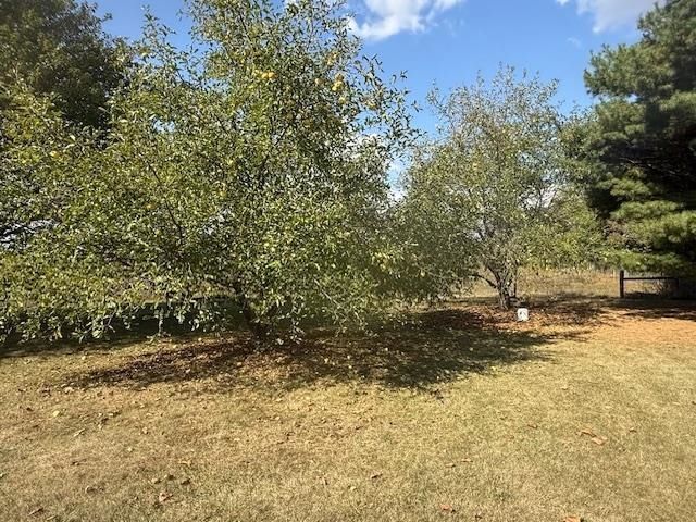 2454 S 300 East Road, Huntington, IN 46750