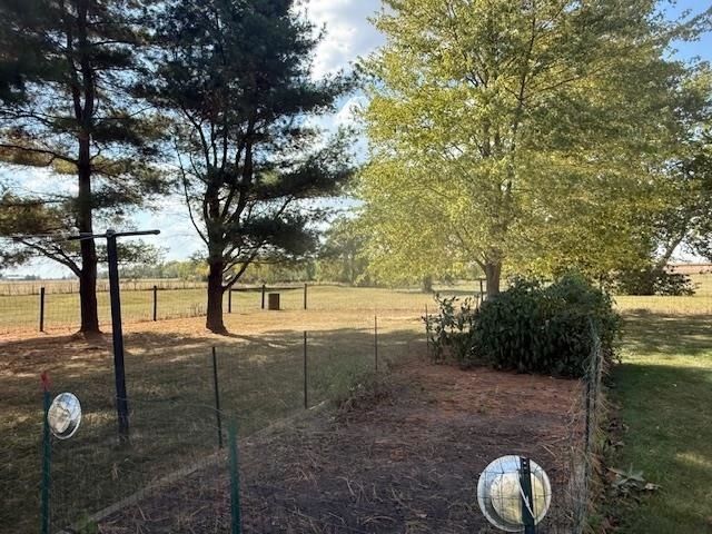 2454 S 300 East Road, Huntington, IN 46750