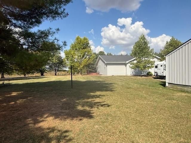 2454 S 300 East Road, Huntington, IN 46750