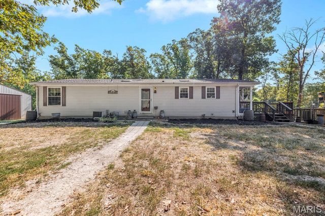 29022 Pinnacle Lake Road, New Florence, MO 63363