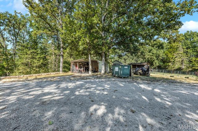 29022 Pinnacle Lake Road, New Florence, MO 63363