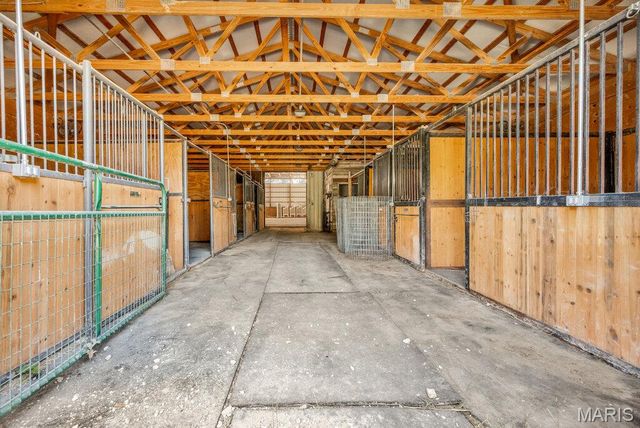 29022 Pinnacle Lake Road, New Florence, MO 63363