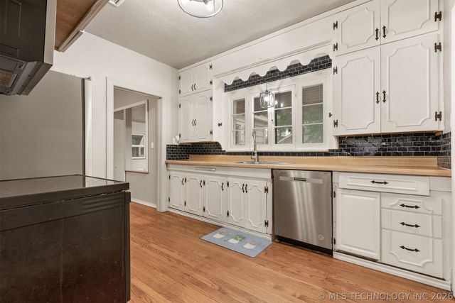 1901 E 9th Street, Okmulgee, OK 74447