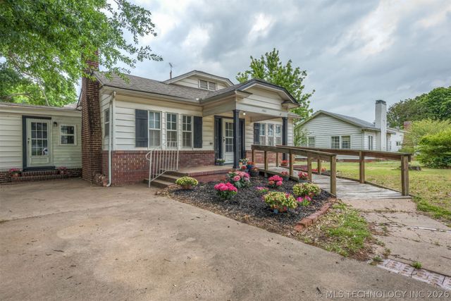 1901 E 9th Street, Okmulgee, OK 74447