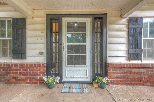 1901 E 9th Street, Okmulgee, OK 74447