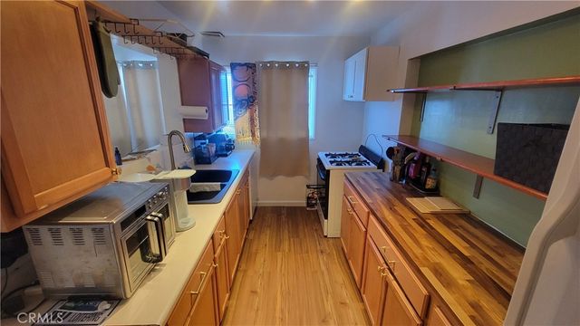 341 Bonito Avenue, Long Beach, CA 90802