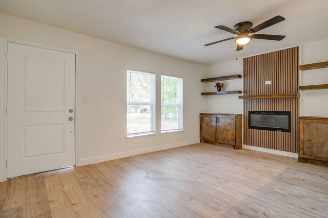 500 N Main Street, Joshua, TX 76058