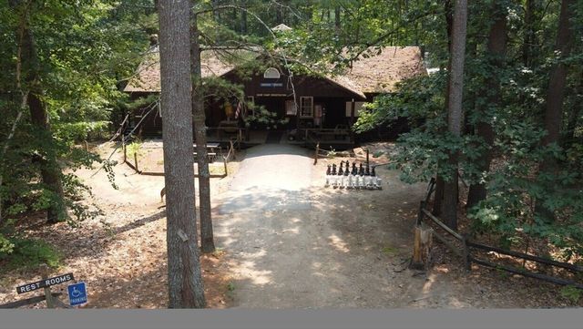 12 W Shore Park Rd, Kingston, NH 03848